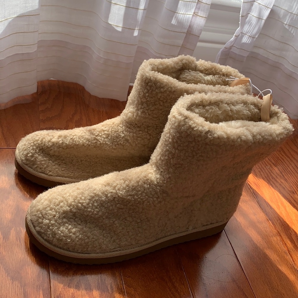 Fluffy Boots